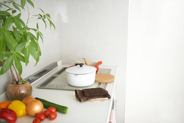Your First Meal Together: Keep It Simple and Have Fun