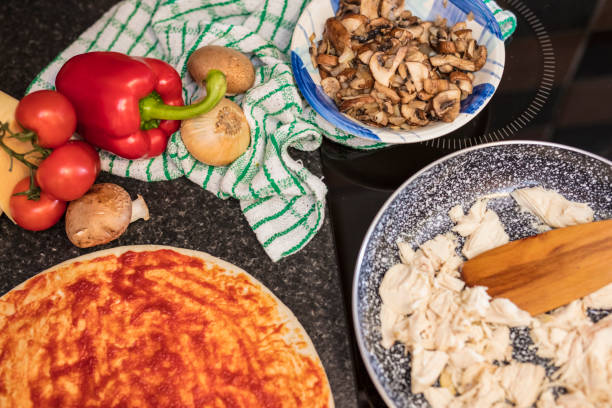 Make a Perfect Pizza Together – A Fun First Cooking Date